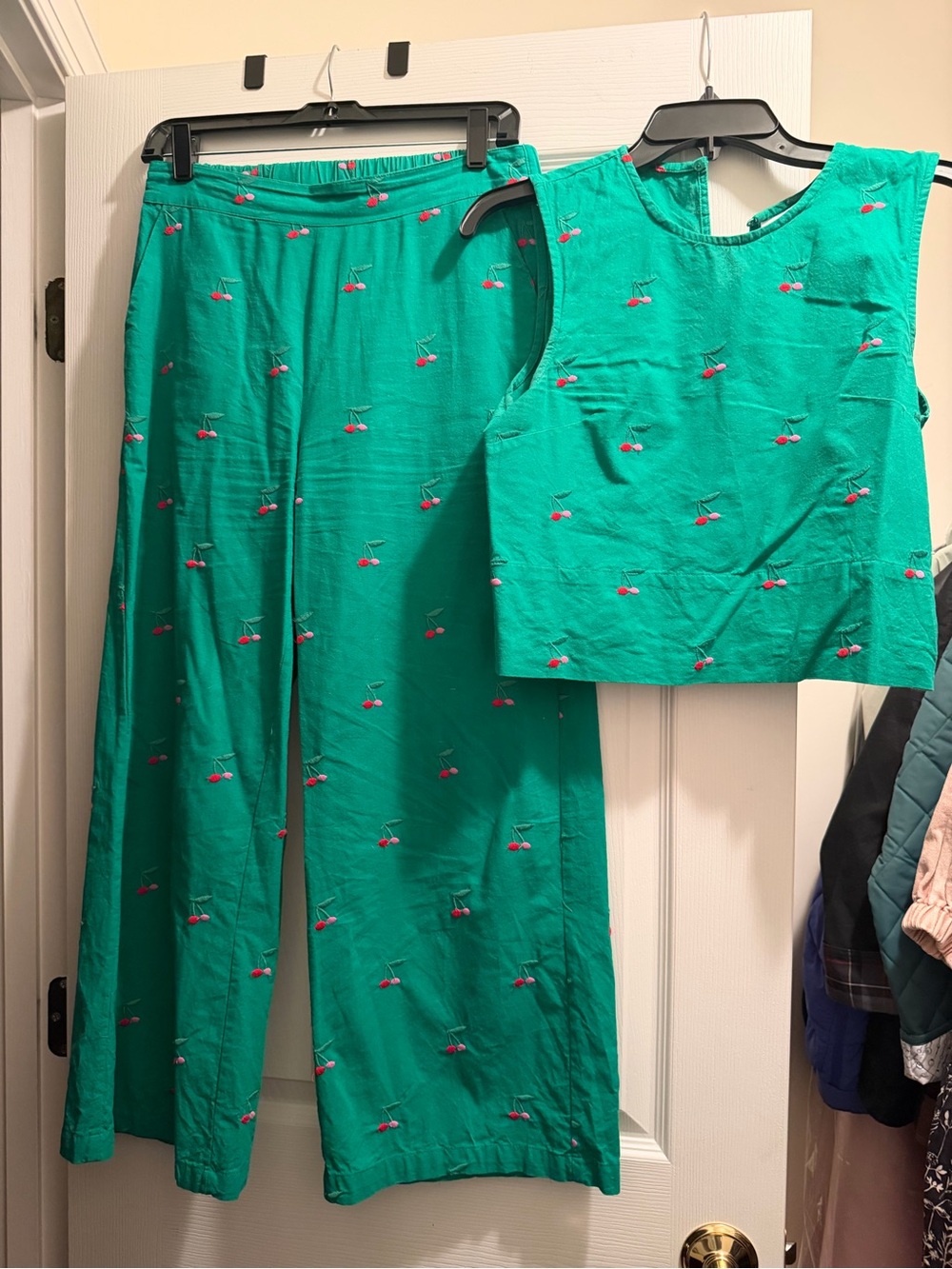 Women’s Green Cherry-Print Pant Set size small